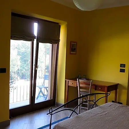 La Bella Dormiente Bed & Breakfast 3*